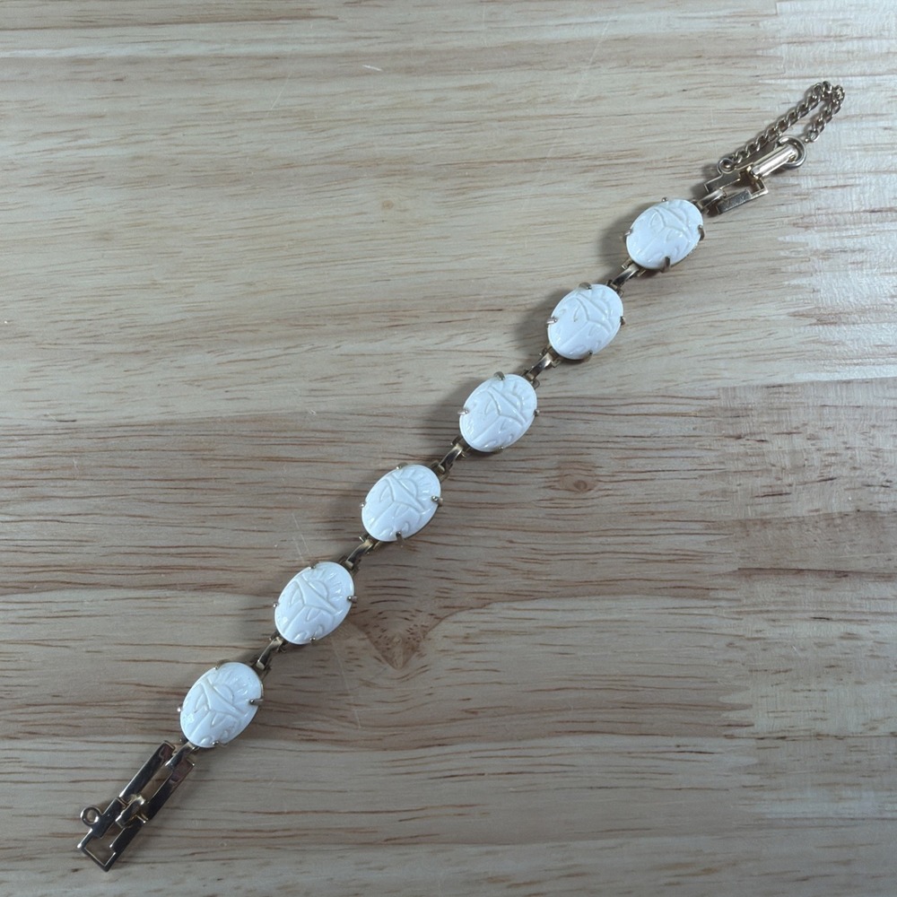 Vintage Egyptian White Scarab Bracelet Gold Tone Single Link 8" 1960s